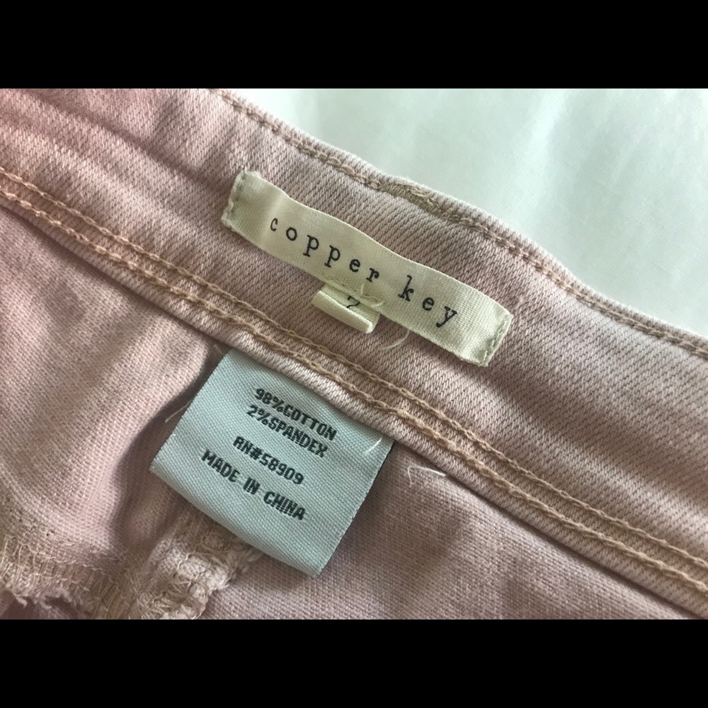 Copper Key Ripped Jean Shorts - Picture 4 of 4